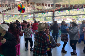 ADMINISTRAÇÃO MUNICIPAL PROMOVE TRADICIONAL FESTA JUNINA DOS IDOSOS