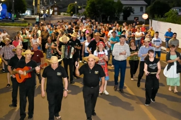 Barra do Rio Azul celebra a 5ª Edição do Filó Natalino com grande participação da comunidade