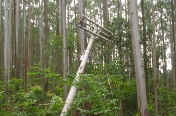 TEMPORAL CAUSA ESTRAGOS NO INTERIOR DE BARRA DO RIO AZUL