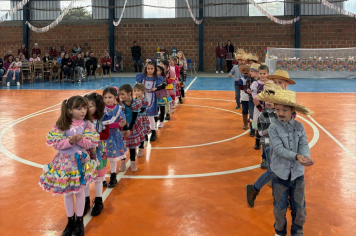 ESCOLA JUBARÉ PROMOVE FESTA JUNINA