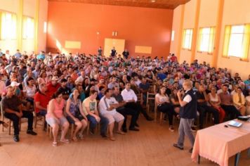 Produtores de Barra do Rio Azul discutem atividade leiteira 