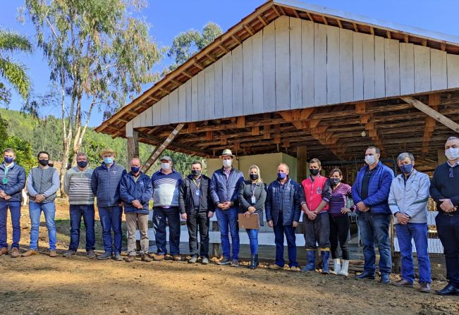 Inaugurada 4 novas salas de ordenha 