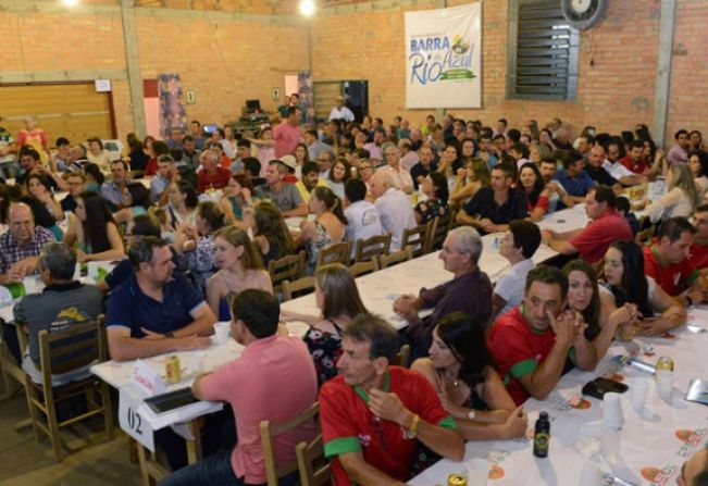 Festa do Porco abre as festividades de aniversário de Barra do Rio Azul