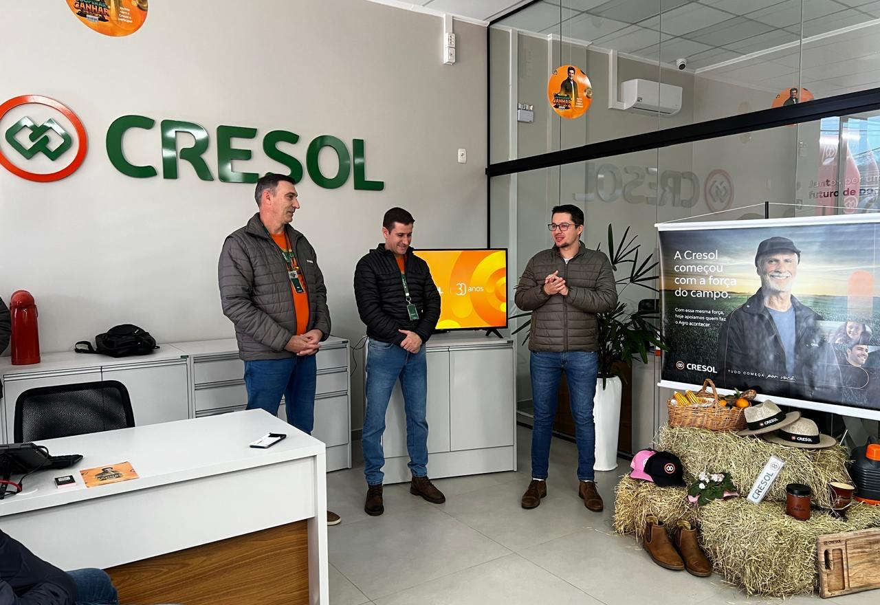 ADMINISTRAÇÃO DE BARRA DO RIO AZUL PRESENTE NO DIA DE NEGÓCIOS DA CRESOL