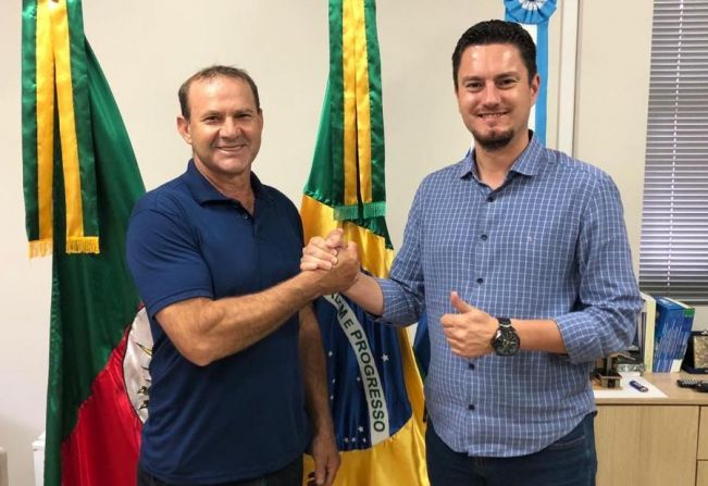 Vice-prefeito assume Prefeitura 