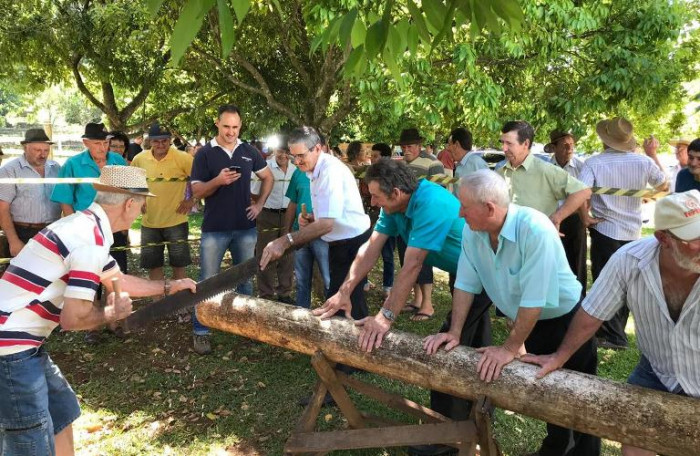 Prefeitura realiza programação especial para os Idosos