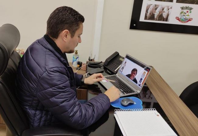 REUNIÃO COM GERENTE DA RGE