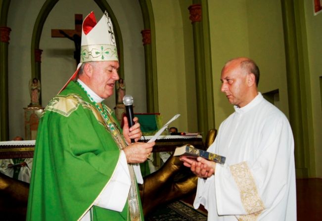 Posse do novo Padre da Paróquia de Barra do Rio Azul
