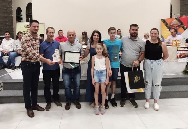 Melhor avicultor do RS 2022 Aurora Coop é de Barra do Rio Azul