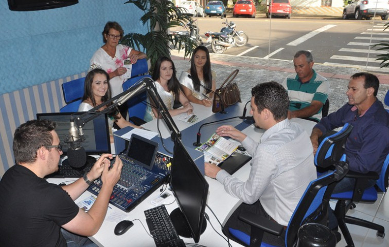 Comitiva de Barra do Rio Azul divulga 6ª EXPOBARRA em Erechim