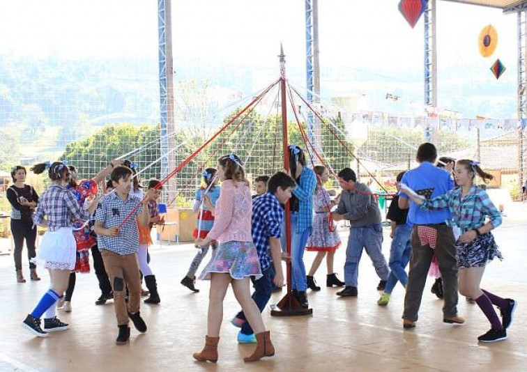 Escola Jubaré promove Festa de São João