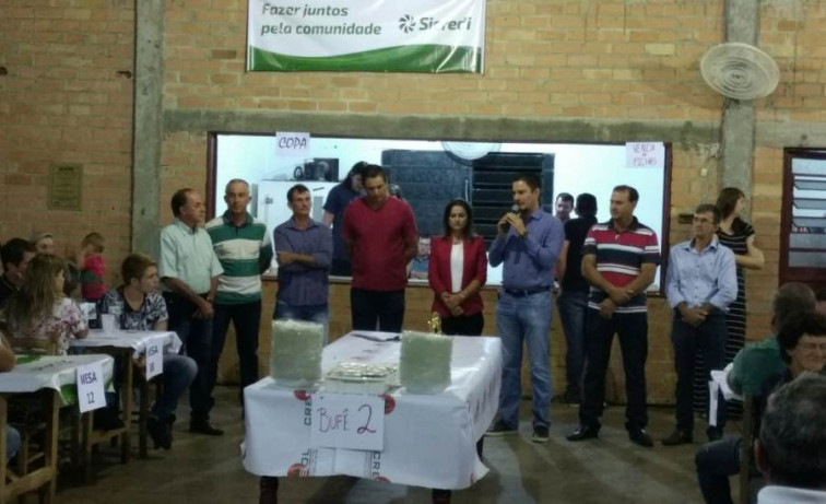 Comunidade de Não Facilite recebe pórtico de identificação