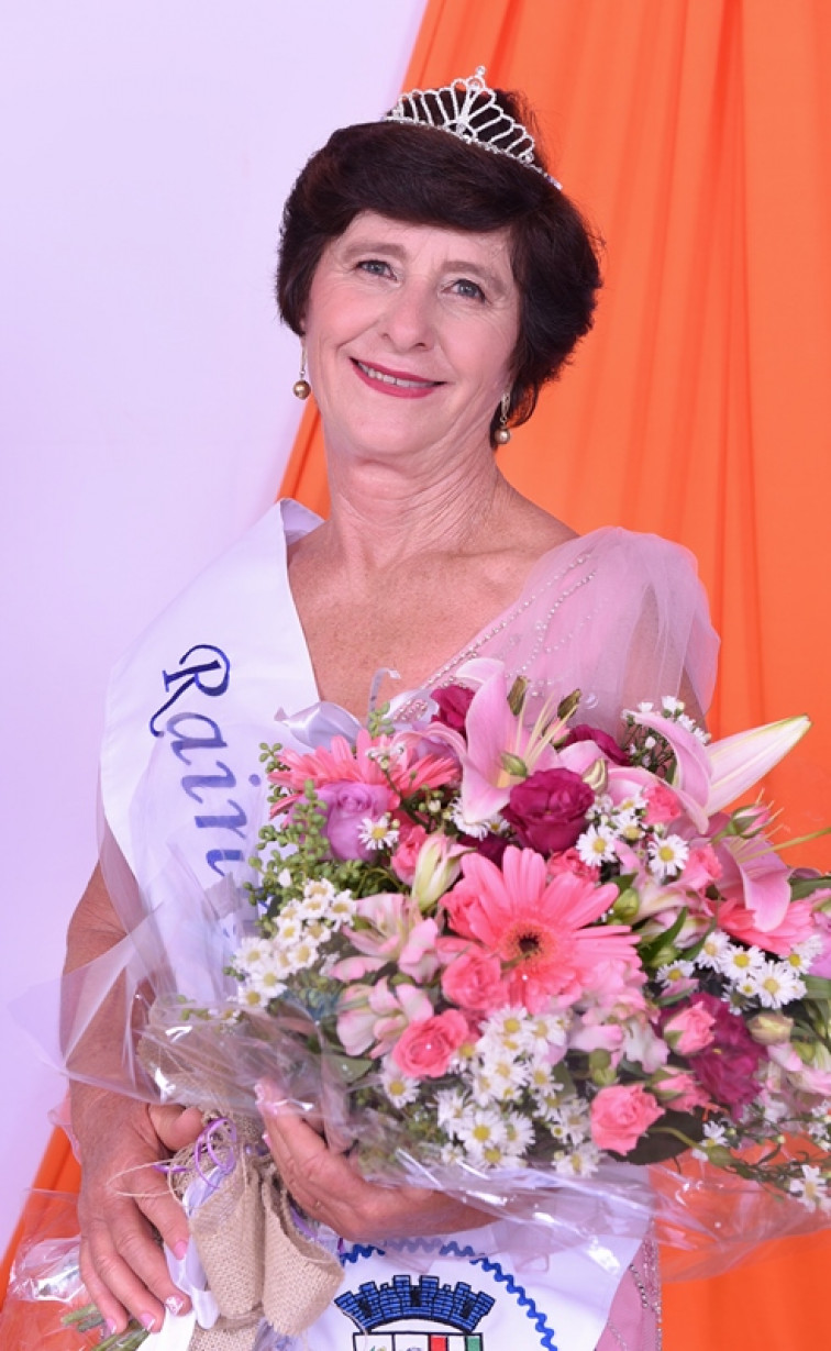 Barra do Rio Azul apresenta a nova corte da Terceira Idade