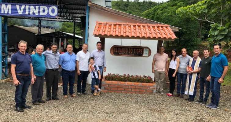 Inaugurado pórtico de identificação na Comunidade do Remanso do Tigre