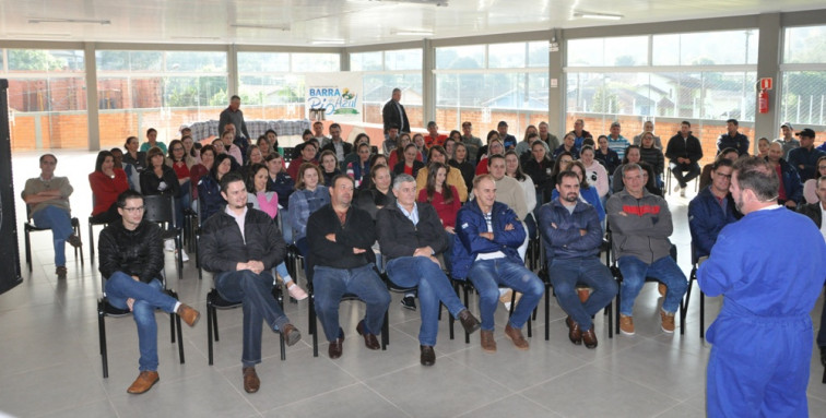 Prefeitura promove palestra motivacional para servidores públicos