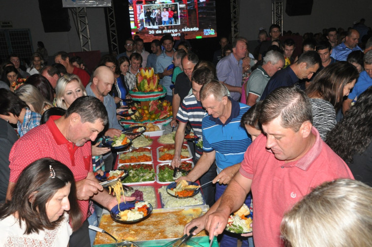 Comunidade do Rio Brasil realiza a Festa do Frango Caipira