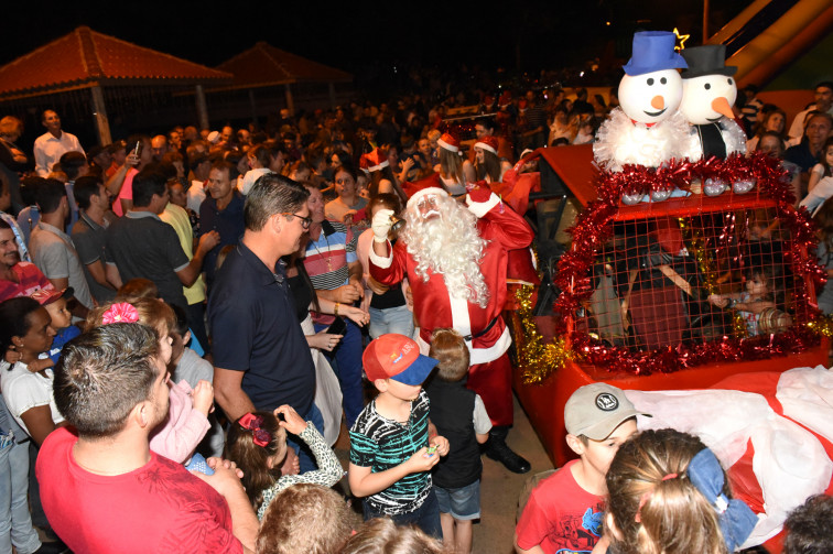 CHEGADA DO PAPAI NOEL ABRE AS FESTIVIDADES DE NATAL 