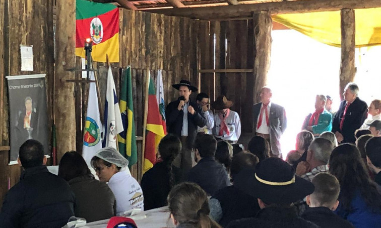 Barra do Rio Azul recebe a Chama Itinerante