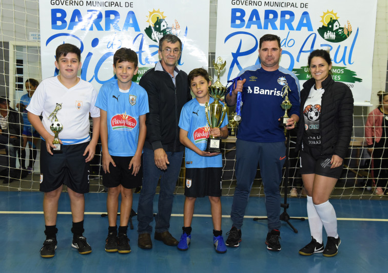 Finais de sete categorias encerram campeonato de Futsal 