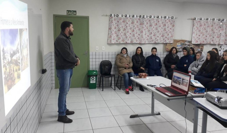 Atividade em comemoração ao dia do Meio Ambiente