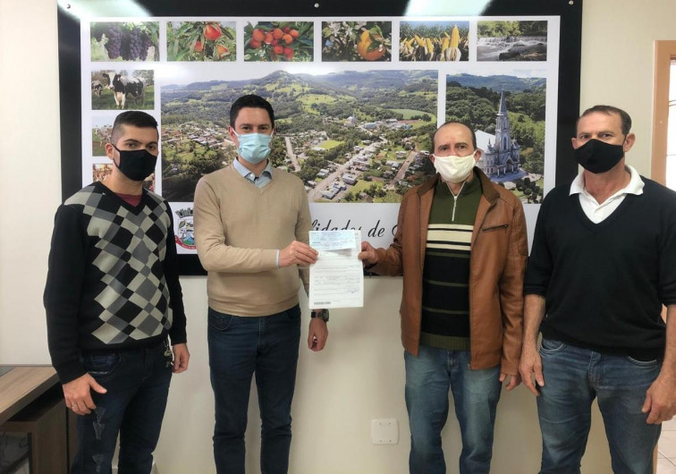 PROGRAMA HORAS MÁQUINAS DÁ APOIO AOS AGRICULTORES