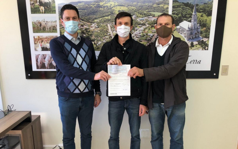 PROGRAMA HORAS MÁQUINAS DÁ APOIO AOS AGRICULTORES