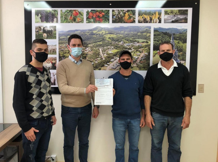 PROGRAMA HORAS MÁQUINAS DÁ APOIO AOS AGRICULTORES