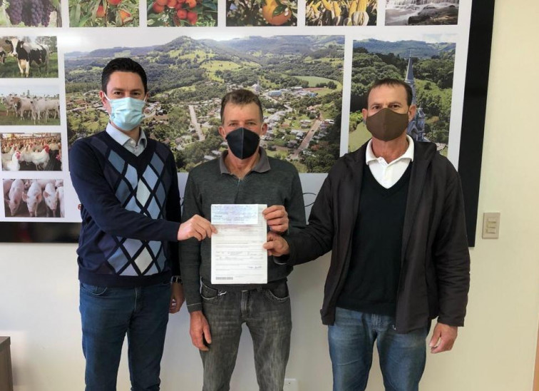 PROGRAMA HORAS MÁQUINAS DÁ APOIO AOS AGRICULTORES