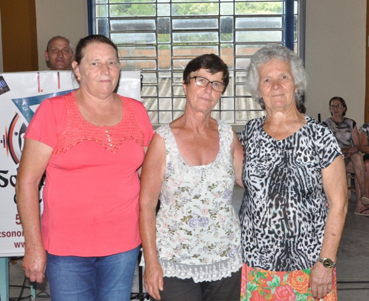 Prefeitura realiza programação especial para Idosos