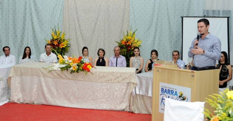 Escola Municipal Jubaré realiza formatura