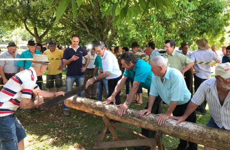 Prefeitura realiza programação especial para Idosos