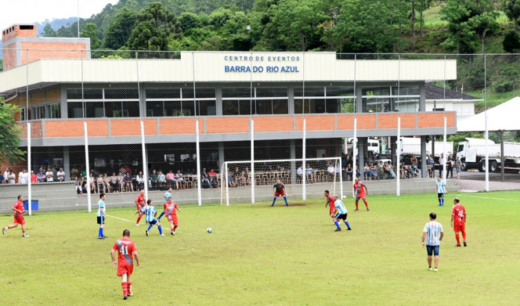  Barra do Rio Azul inaugura Centro de Eventos