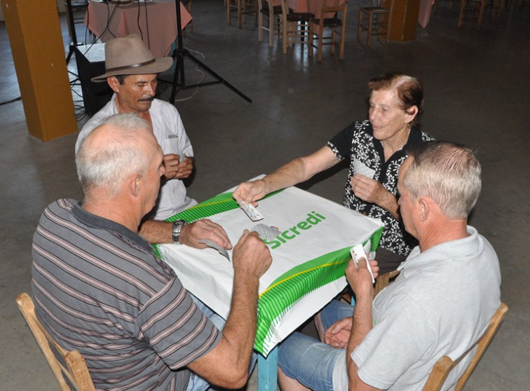 Prefeitura realiza programação especial para Idosos