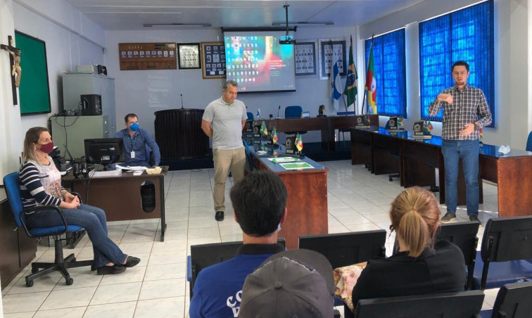 Prefeitura adere ao movimento Eu coopero com a economia local