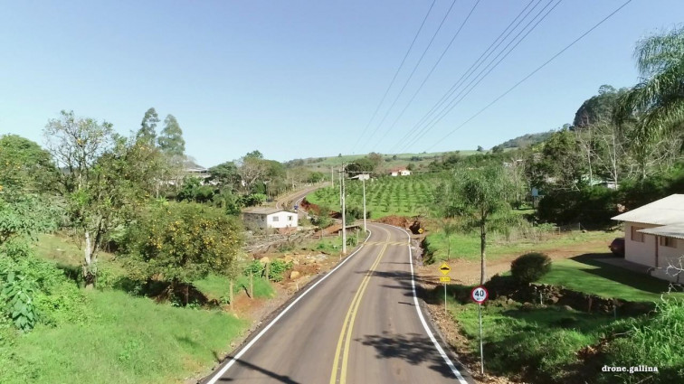 OBRA DE PAVIMENTAÇÃO É CONCLUÍDA NA COMUNIDADE DO JUBARÉ