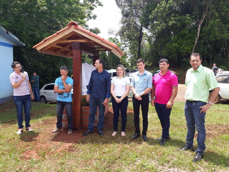 Comunidade São Pedro inaugura pórtico de identificação