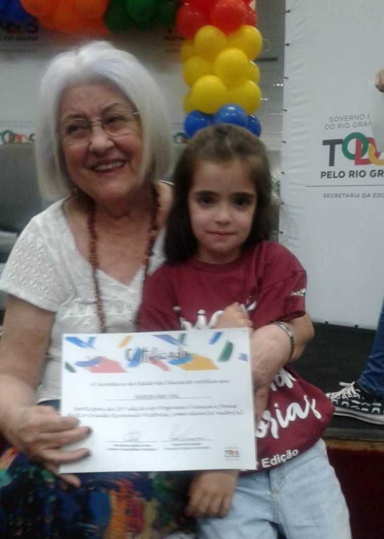 Aluna do Município é premiada em Porto Alegre