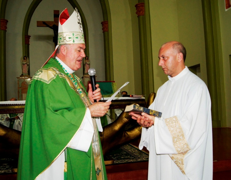 Posse do novo Padre da Paróquia de Barra do Rio Azul