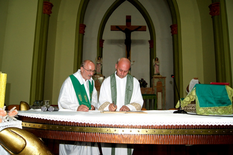 Posse do novo Padre da Paróquia de Barra do Rio Azul