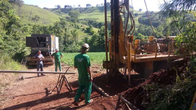 Prefeitura perfura novo poço artesiano que vai beneficiar 35 famílias