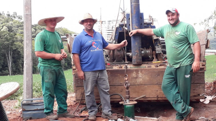 Prefeitura perfura novo poço artesiano que vai beneficiar 35 famílias