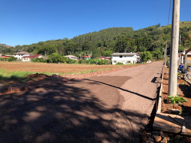 Obra de pavimentação em paver