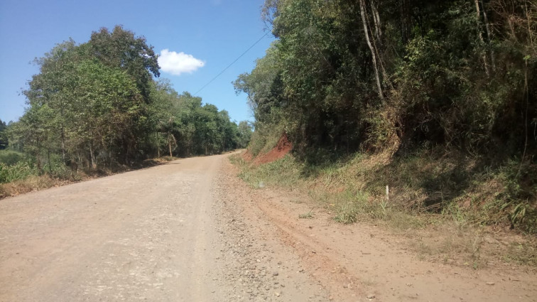 Serviços de roçadas nos acessos ao município