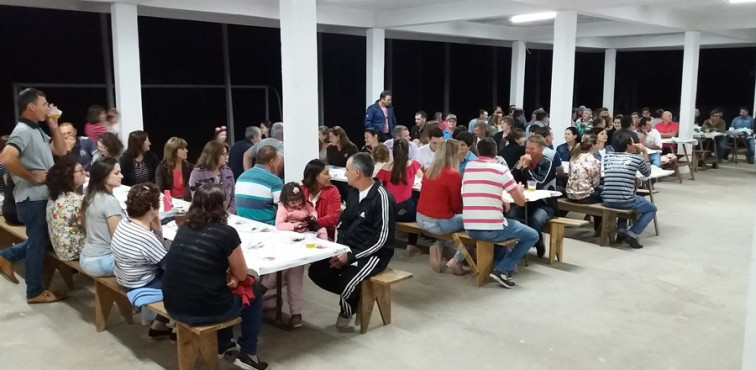 Prefeito anuncia pagamento do 13º