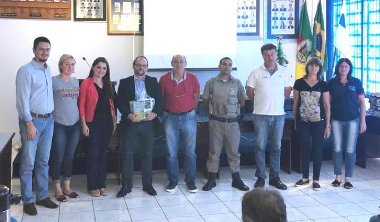 Promotor de Justiça fala dos direitos da criança e do adolescente