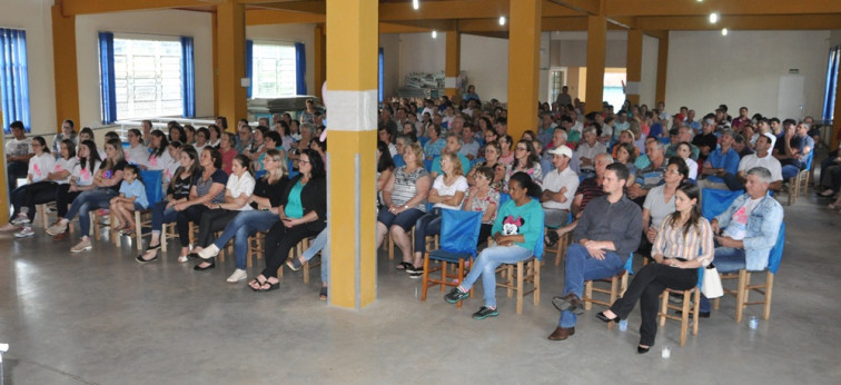 Barra do Rio Azul une mulheres e homens pela prevenção